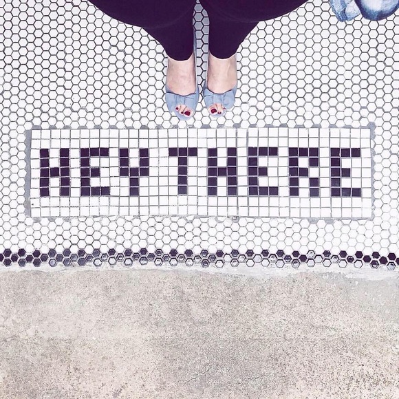 Meet your Posher, Tiffany! - Picture 2 of 3